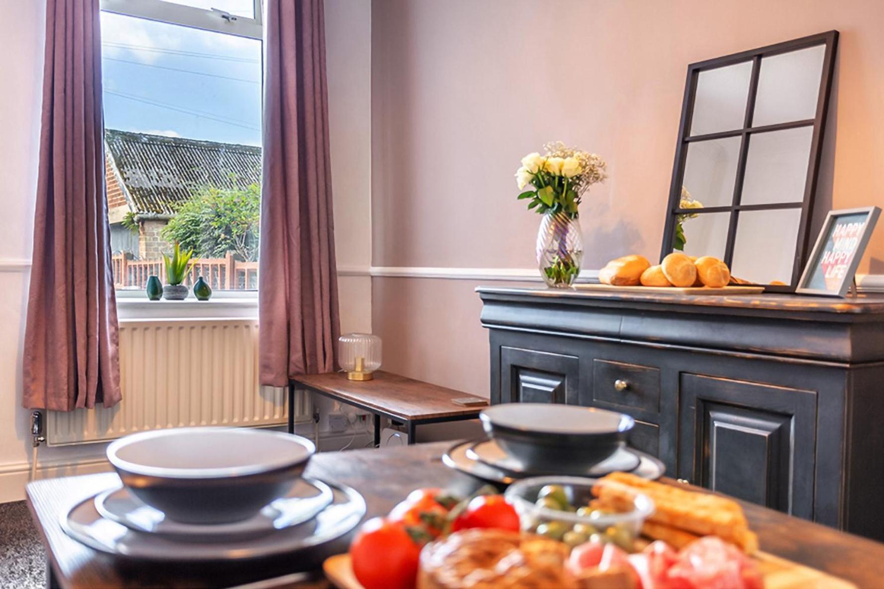 Апартаменты The Harrogate House - 4 Bed Townhouse Экстерьер фото